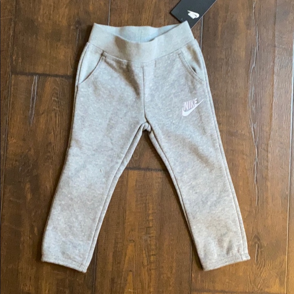 ✨NWT✨ 2T Nike Grey Sweatpants